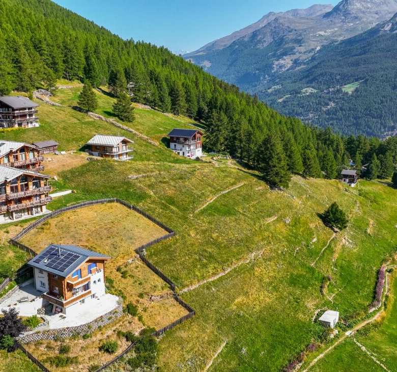 Beautiful building plots with breathtaking views in Saas-Fee