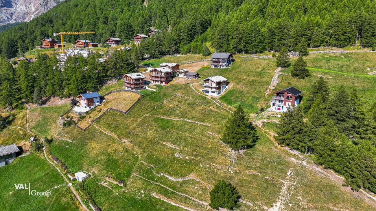 Beautiful building plots with breathtaking views in Saas-Fee