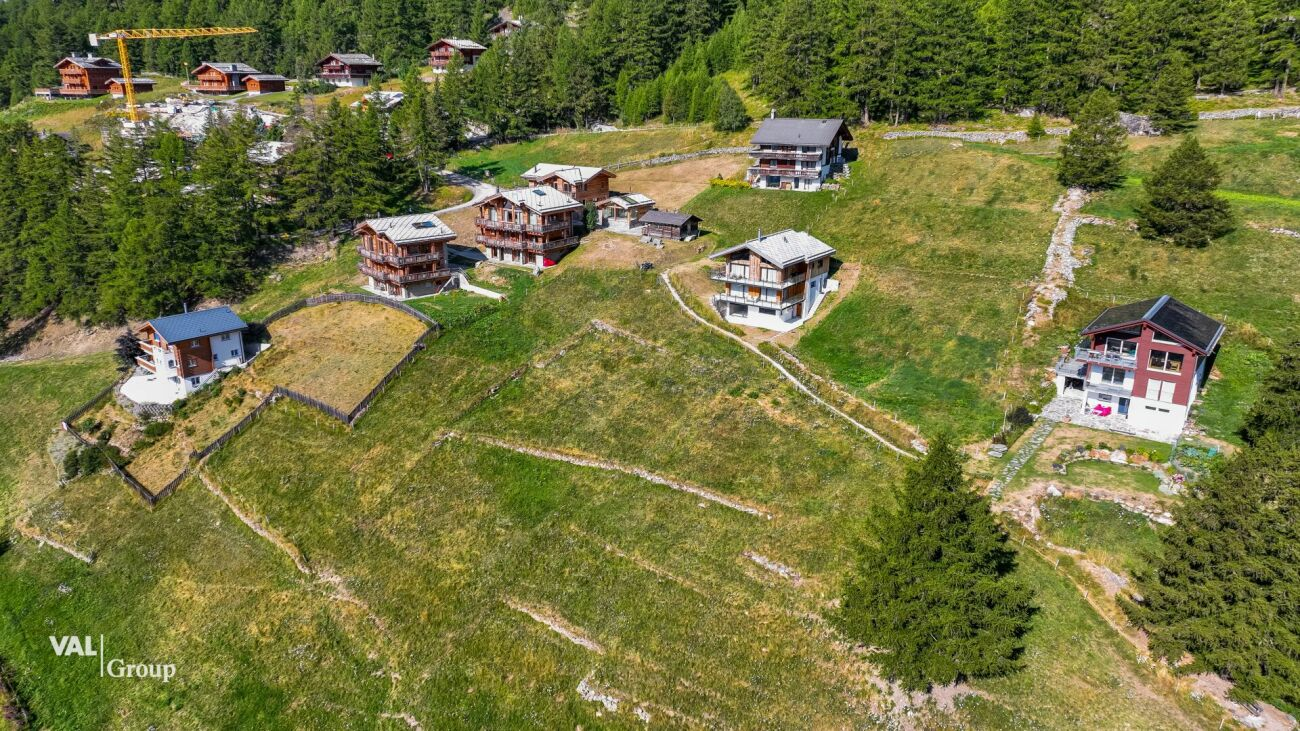 Beautiful building plots with breathtaking views in Saas-Fee