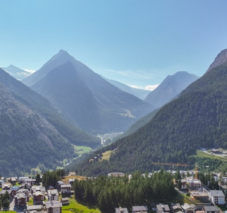 Beautiful building plots with breathtaking views in Saas-Fee