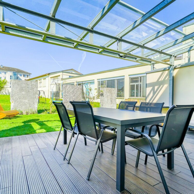Bar-café avec terrasse, à reprendre !