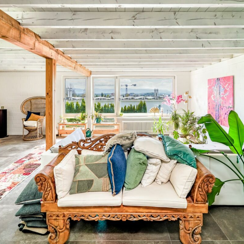 Charming terraced house in Wetzikon offering exceptional space