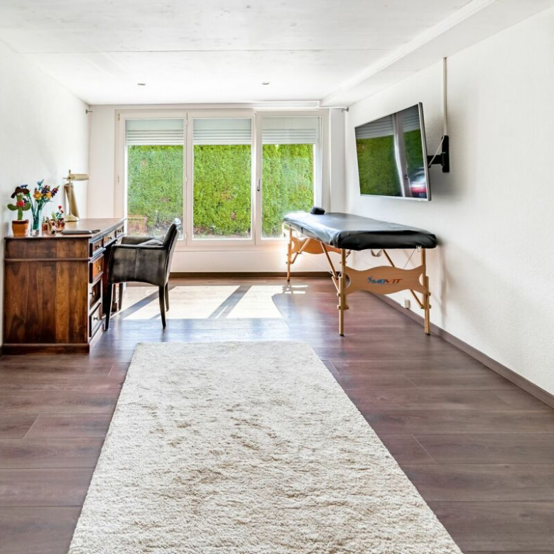 Charming terraced house in Wetzikon offering exceptional space