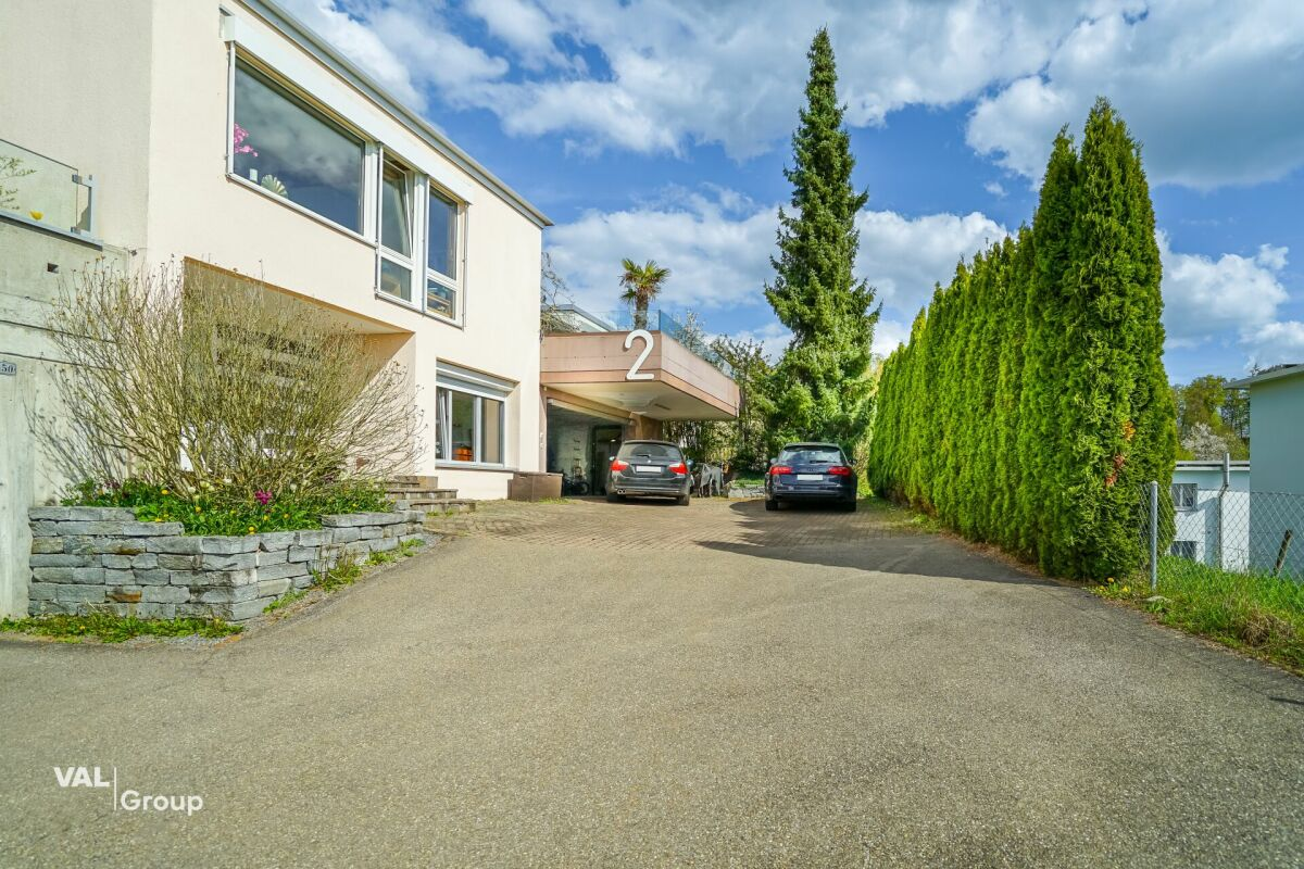 Charming terraced house in Wetzikon offering exceptional space